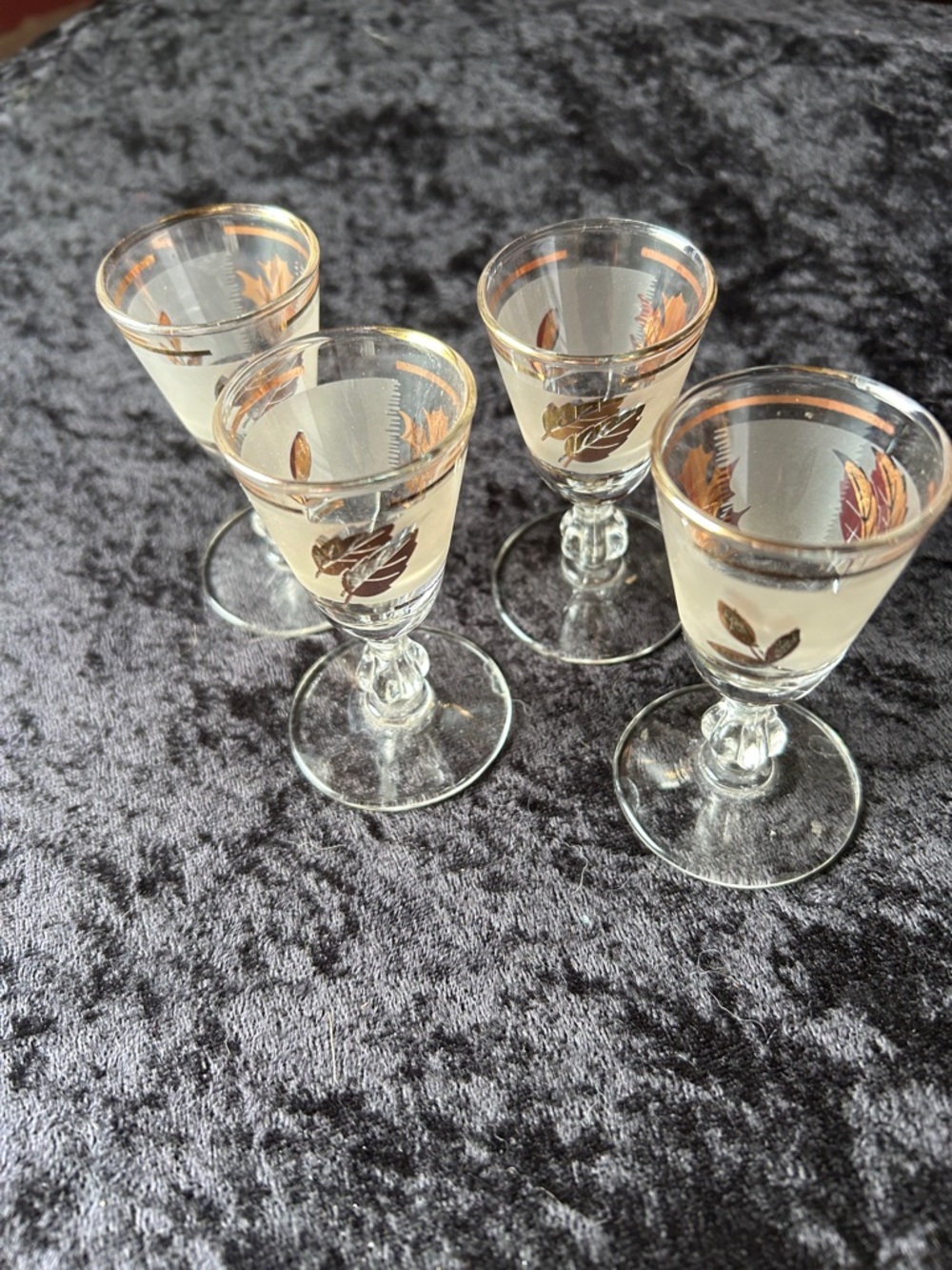Libby Vintage Golden Foliage Cordial Gold-Trim Set - 4 pc 3 3/8’